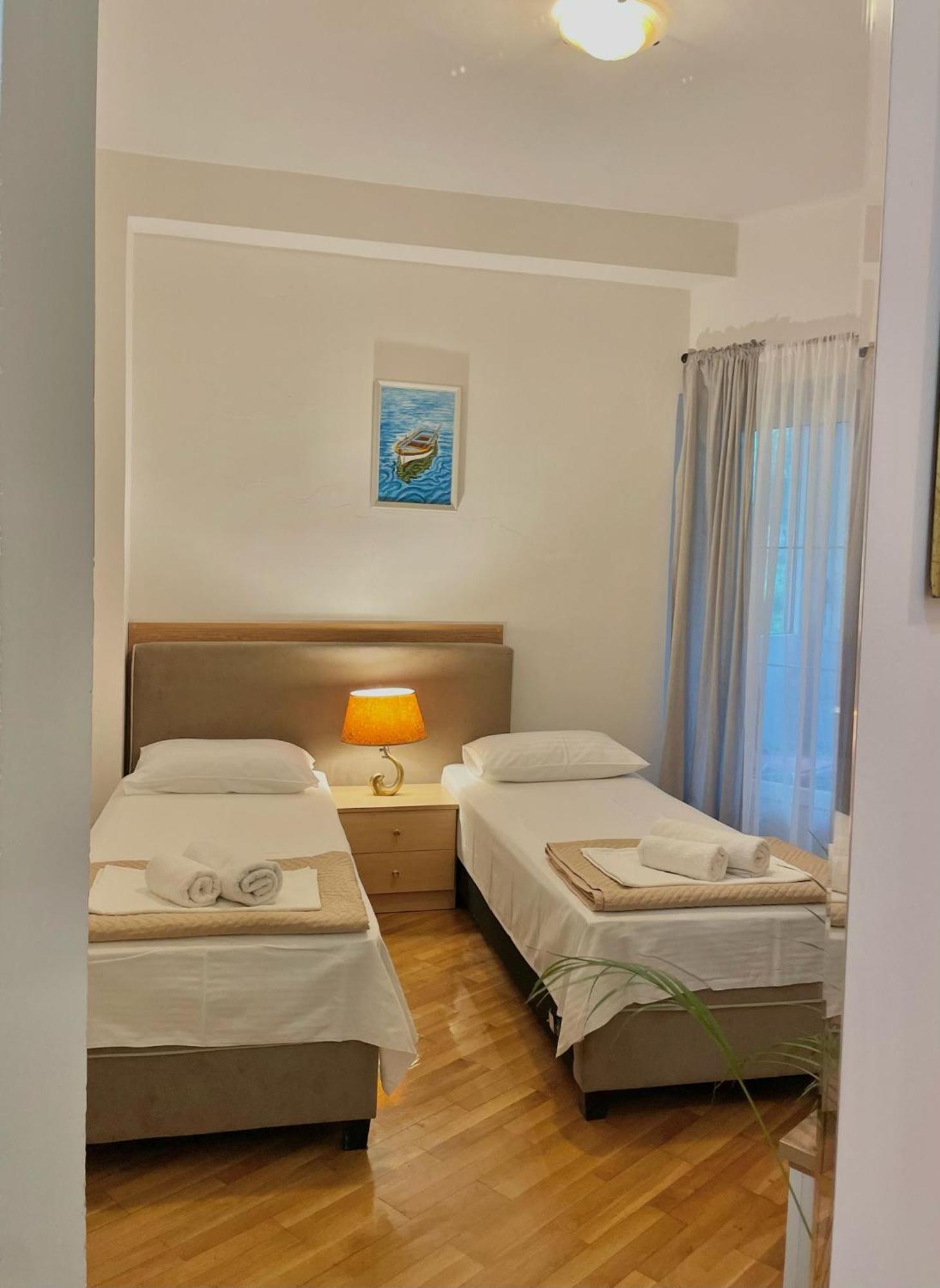 Apartment Kralj Kotor Exterior foto
